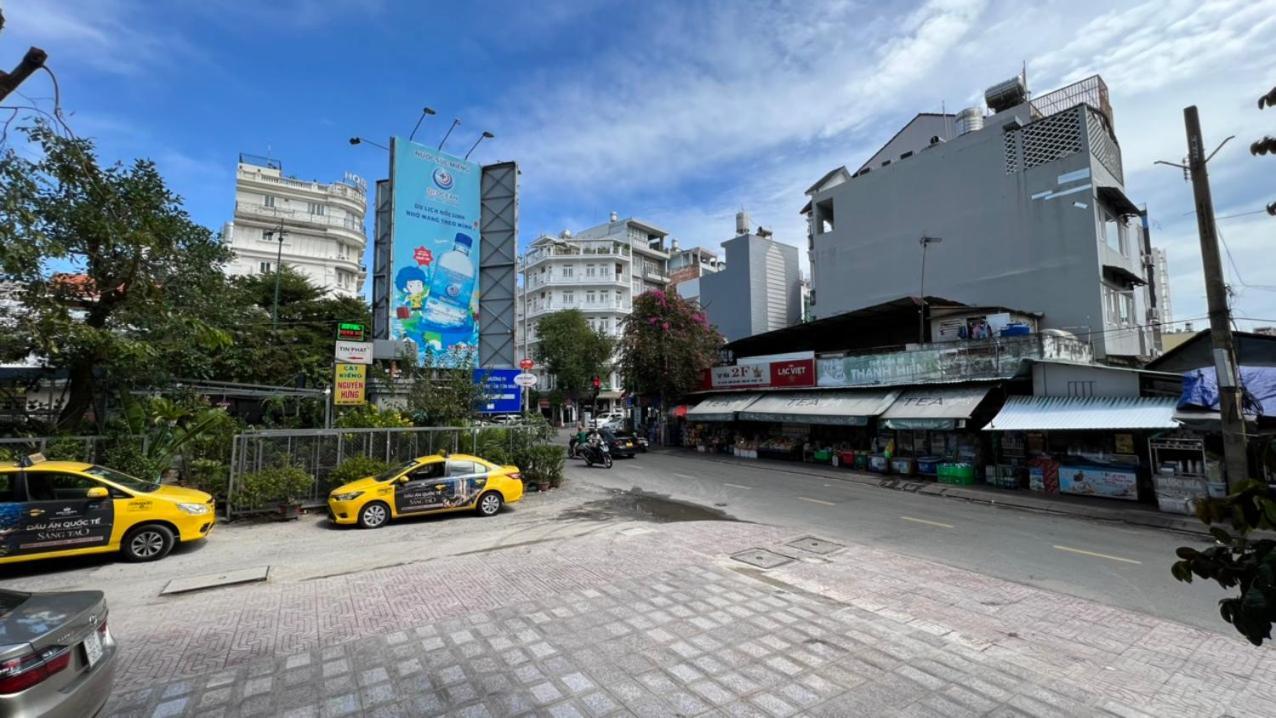 Silk Hong Ha Airport Hotel Ho Şi Min Exterior foto